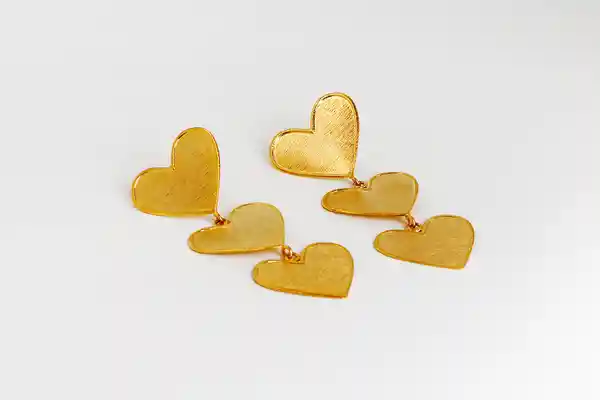 Mp Jewelry Aretes Tres Corazones Dorados