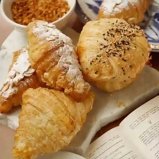 Croissant de queso gouda