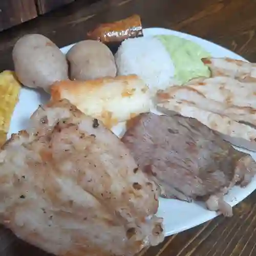 Parrilla Mixta 3 Carnes