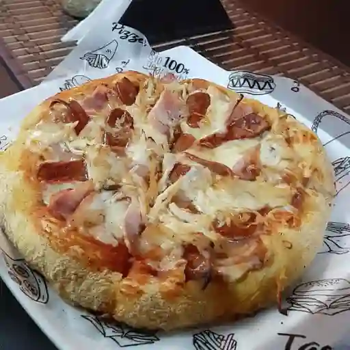 Pizza D la Casa - 3 Carnes