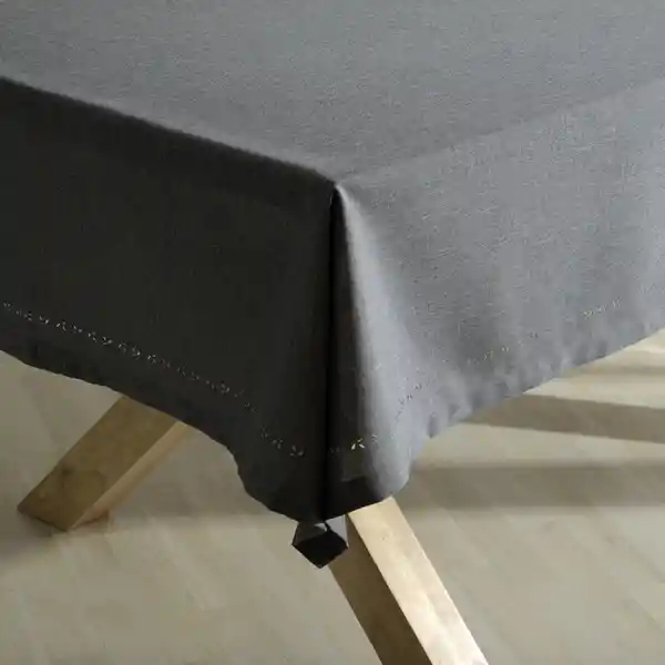 Mantel Liso Prepicado Poliéster Negro Casaideas