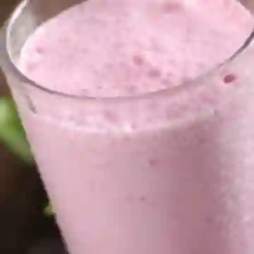 Jugo de Mora en Leche