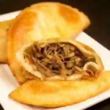 Empana de Carne Mechada