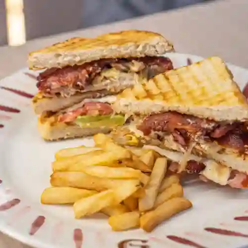 Sandwich Club G (Para 2 Personas)