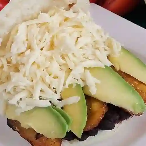 Arepa vegetariana