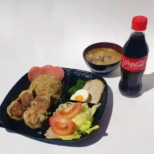 Combo Yakimeshi Gyoza Bento