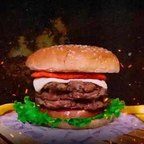 Hamburguesa Triple Carne en Combo