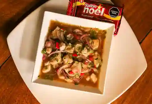 Ceviche de pescado fresco