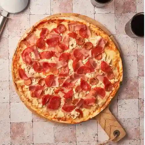 Pizza Pepperoni y Salami