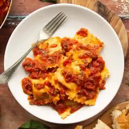 Raviolis de Pollo y Tocineta Ahumada