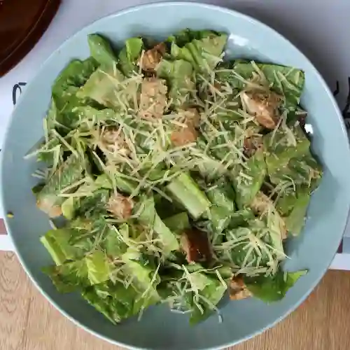 Ensalada César con Pollo