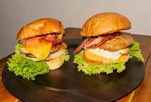 Combo de 2 hamburguesas pollo y carne