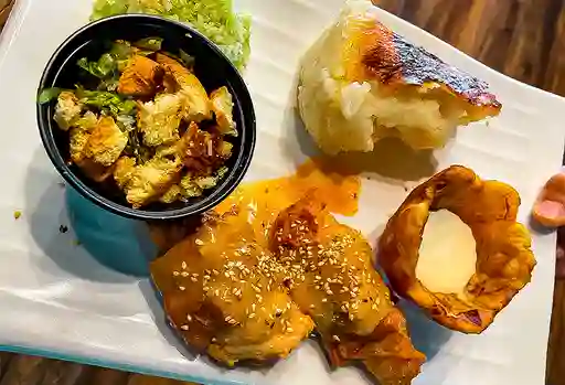 Menú Pollo en Salsa
