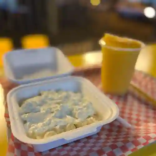 Pollo y Tocineta