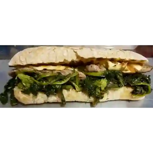 Pan con Chorizo y Vegetales