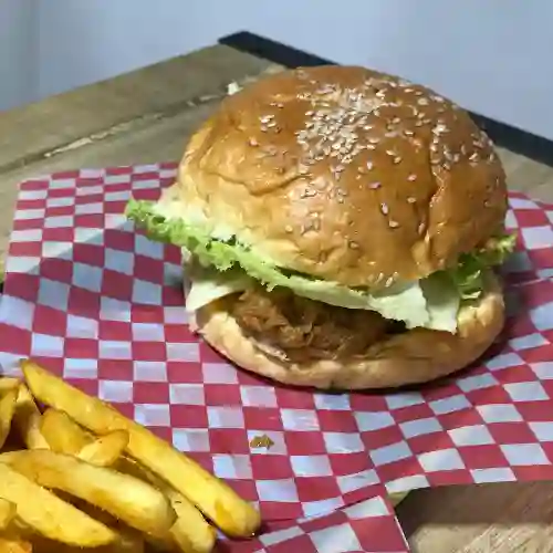 Polloburguer + Gaseosa Postobon 250 ml