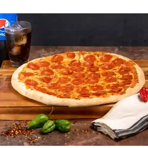 Combo Pizza Mediana + Gaseosa 400 ml