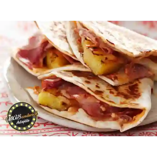 Quesadilla Hawaiana