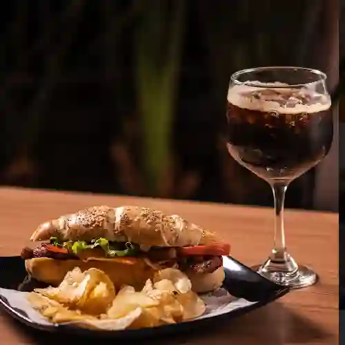 Sanguche Milanesa de Cerdo