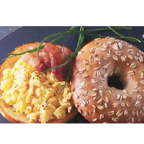 Sándwich Bagel Trucha Ahumada