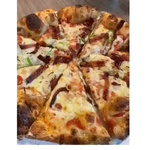 Pizza de Tocineta y Puerro Mediana