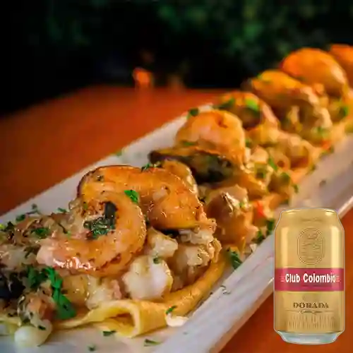 Combo Crepe de Mariscos + Club col. Dorada Lta 330ml