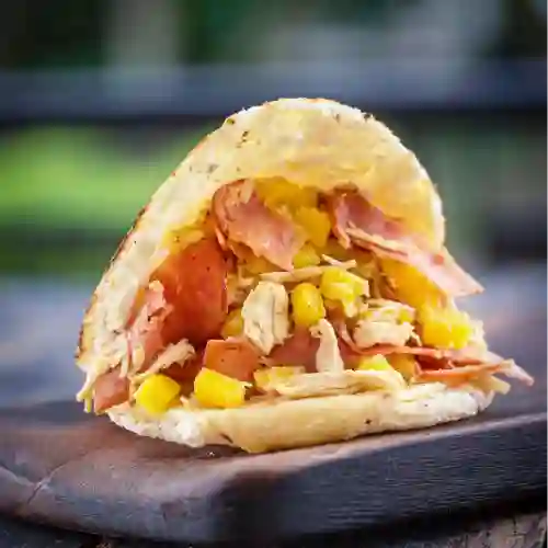 Arepa Hawaiana