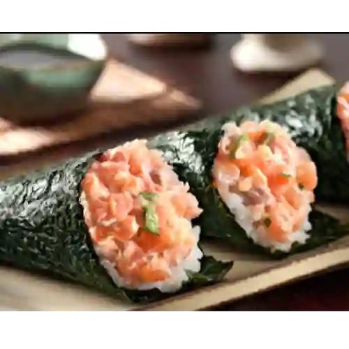 Temaki Tuna Sake