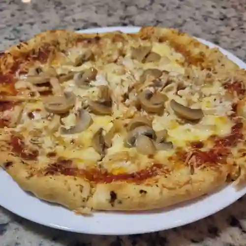 Pizza de Pollo y Champiñón Small