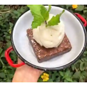 Brownie con Helado