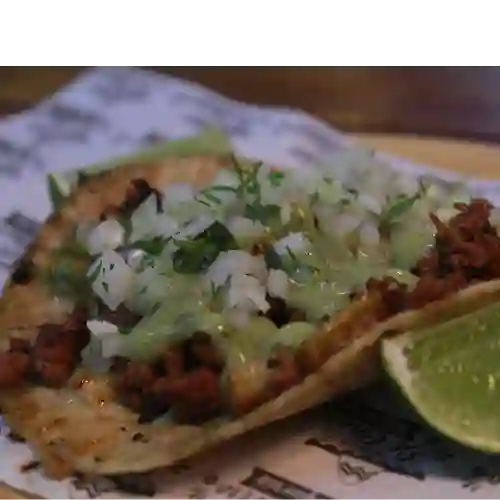 Taco de Chorizo con Papa