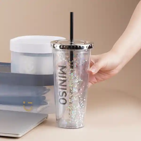 Vaso Plástico Con Pitillo Serie Silver Grey Miniso