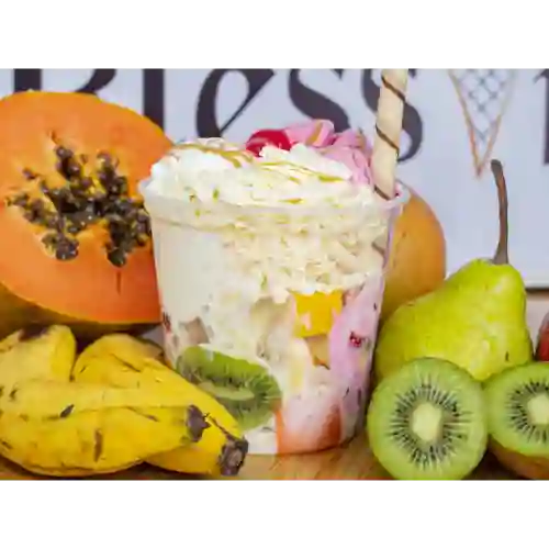 Ensalada con Helado y Queso