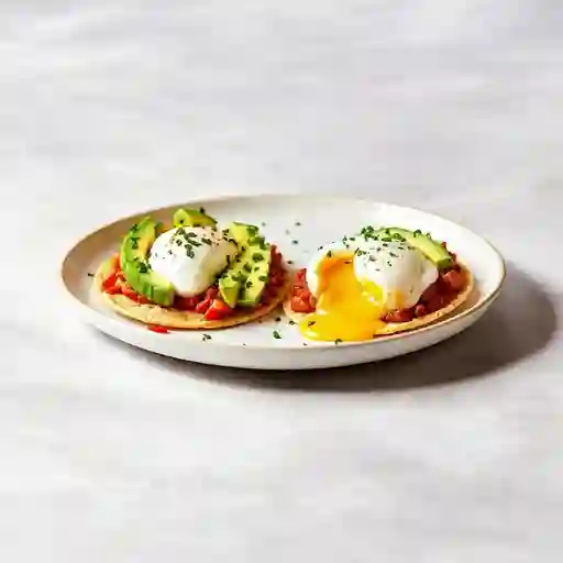 Huevos Pochados En Salsa Mexicana