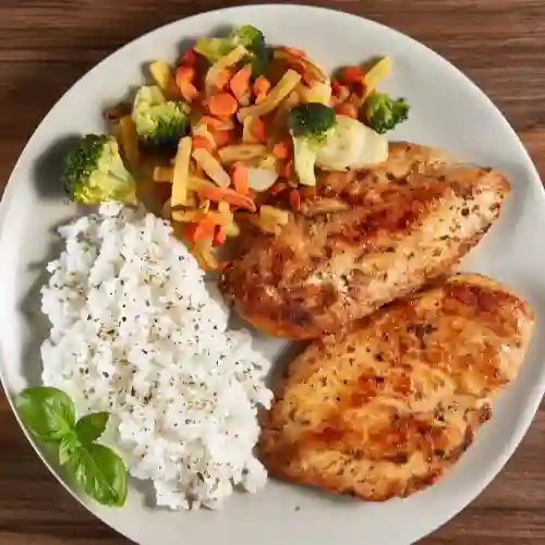 Arma Tu Almuerzo + Sopa + Bebida Del Día