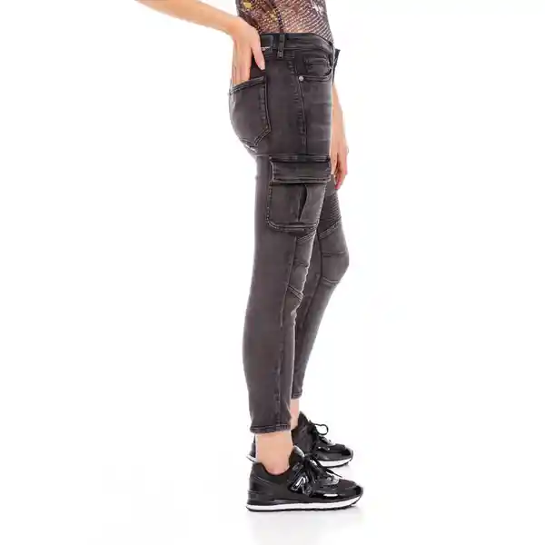 Pilatos Jean Patty Talla 12