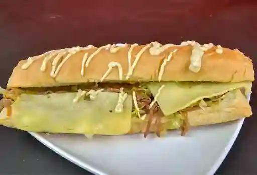 Sándwich Ropa Vieja