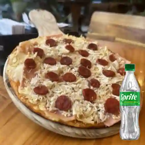 Combo Pizza Tres Carnes + Sprite Original 400ml