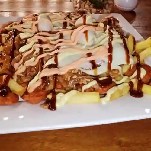 Salchipapa Mega