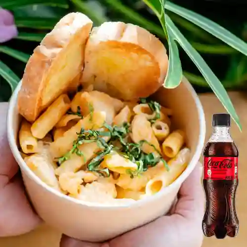 Pasta c/ Pollo&Tocineta Ahumada +Cocacola S/az 400ml