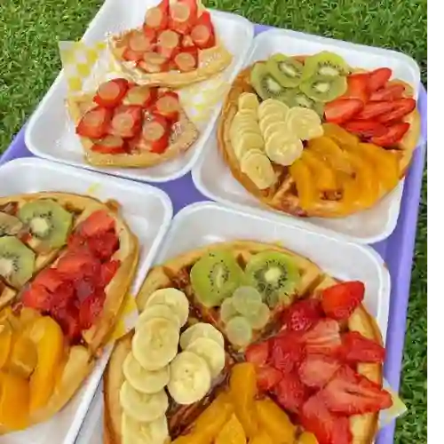 Waffle Frutas Tropicales