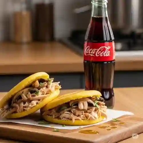 Arepa Pollo Desmechado con Champiñones