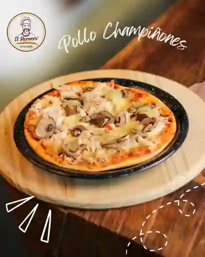 Pizza Pollo y Champiñones