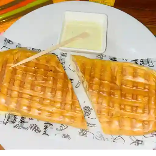 Sándwiches de jamón y queso