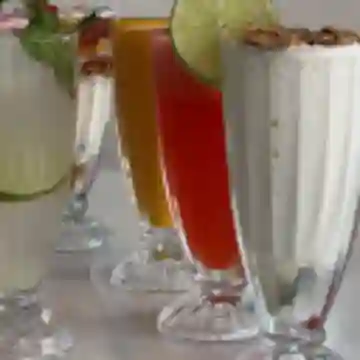 Jugo en Leche Maracuya