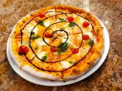 Pizza Caprese