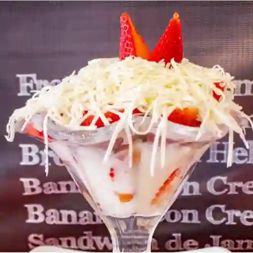 Fresas con Crema y Queso