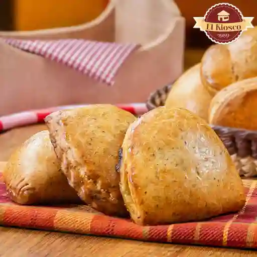 Empanada Horneada De Pollo