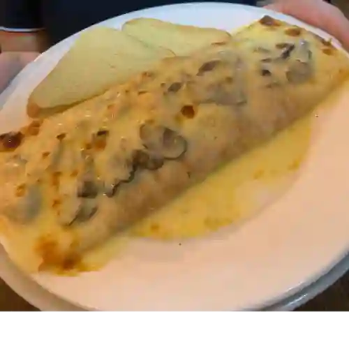 Crepe Pollo Queso y Champiñones