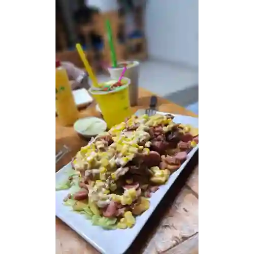 Super Salchipapa Mega Especial